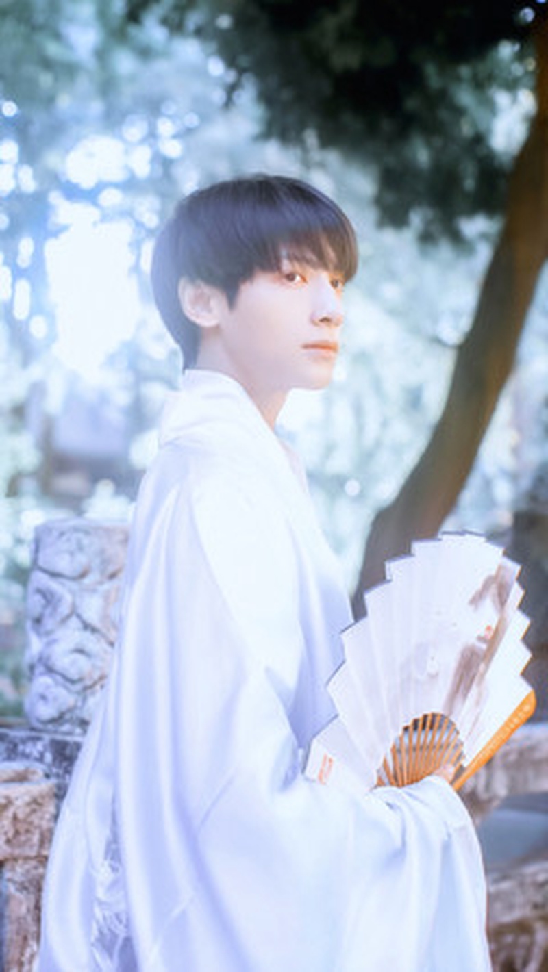 罗云熙